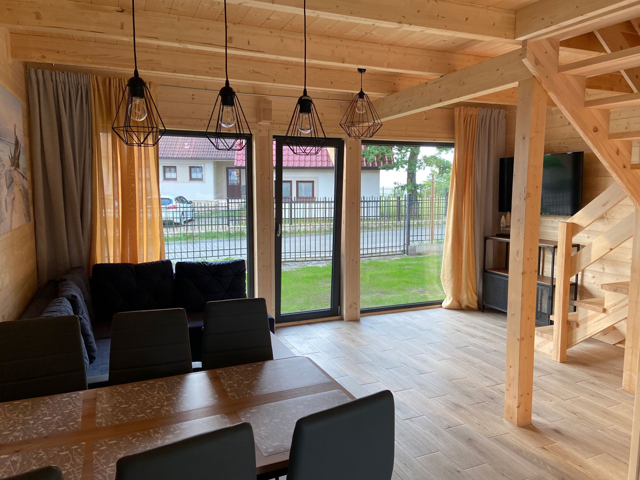 Nowe domki drewniane dla 6 osób.